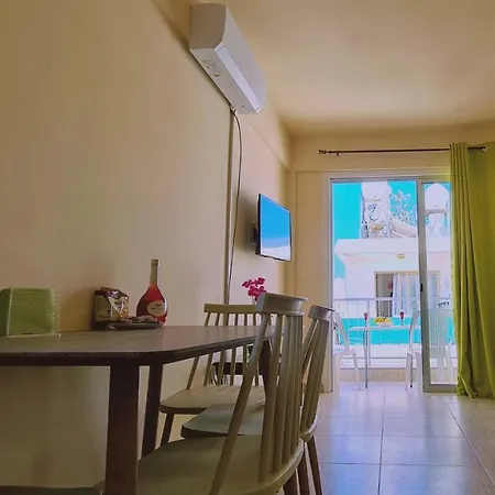 Chill N' Joy Apartment